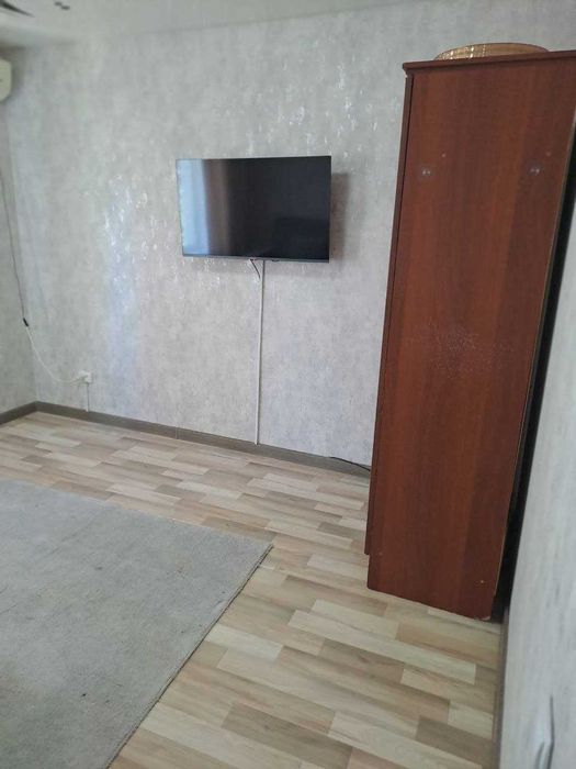 Аренда 1 комнатной кв. ТОЛЬКО СЕМЬЯ ЗАГС Депозит 100 у. е. Маклеру 50%