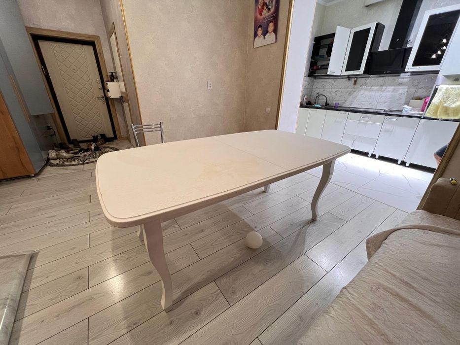 Продам стол раздвижной