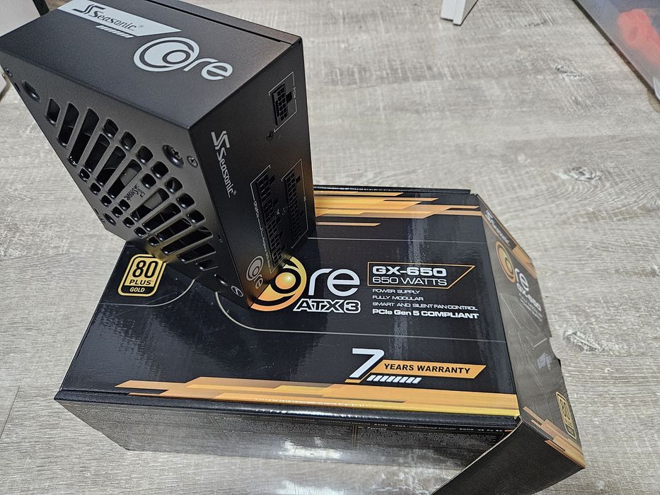 Sursa modulara Seasonic