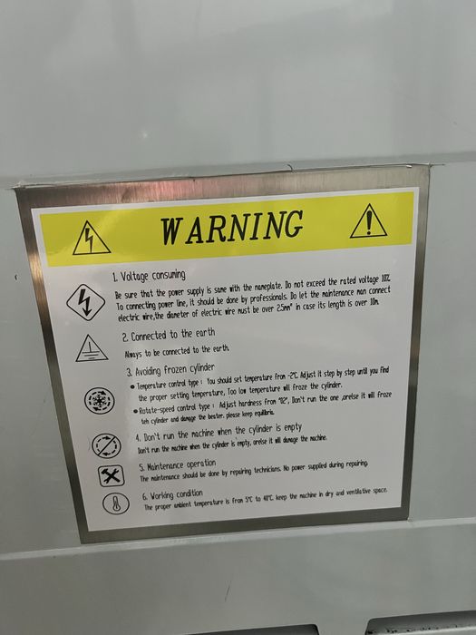 Продам фризер аппарат для мороженого