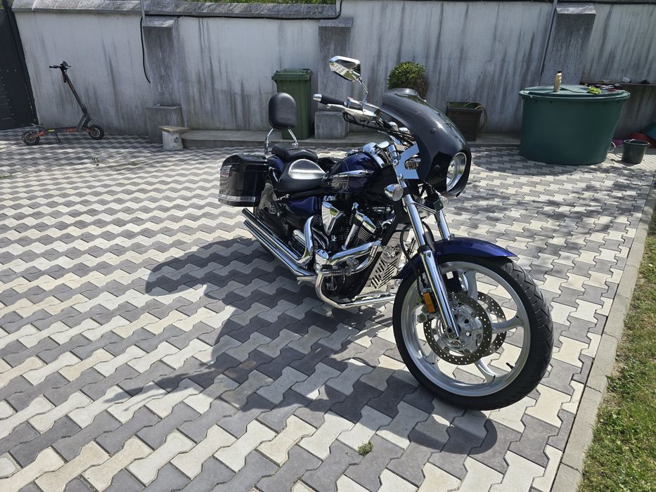 Yamaha raider xv 1900