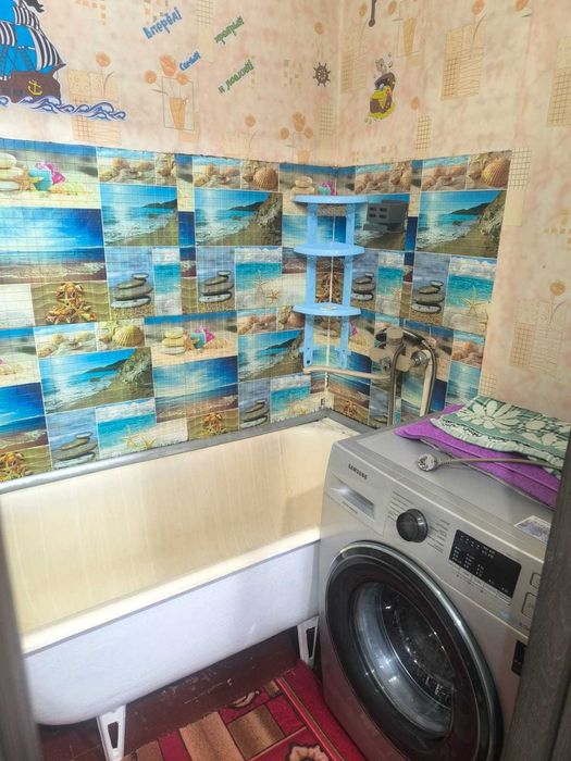 Продам квартиру на 1-м районе