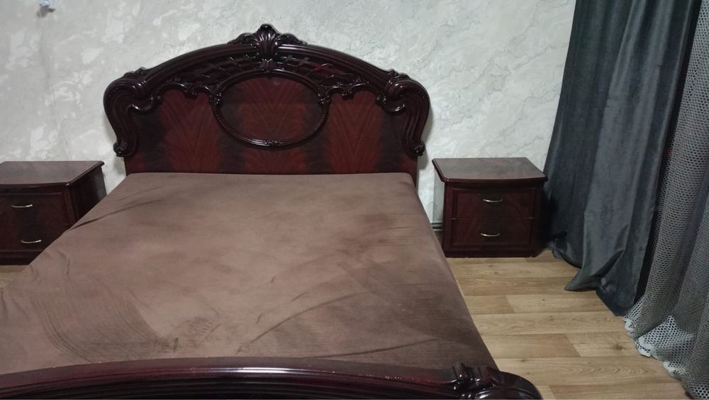 Спальний гарнитур