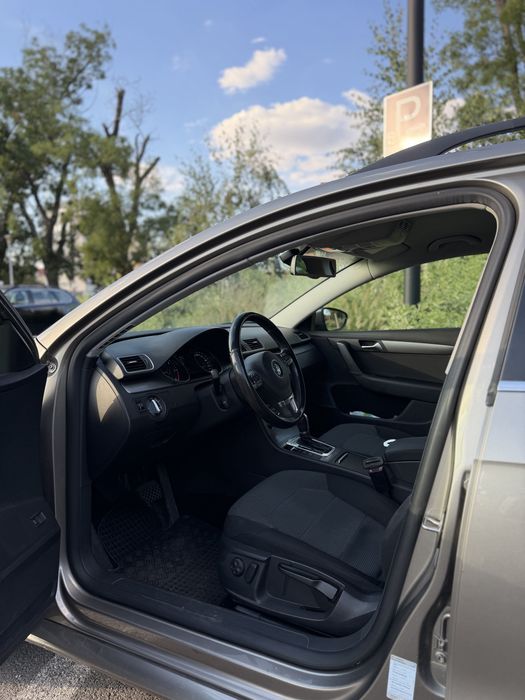 VOLKSWAGEN Passat 2012 — imagine 4