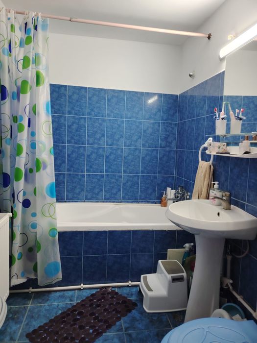 Inchiriez apartament 2 camere
