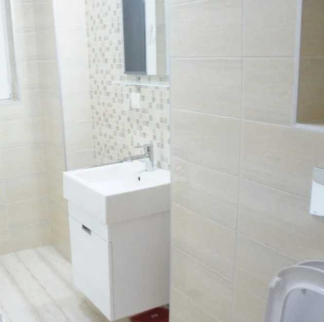 Продава се Двустаен апартамент в Бургас, Възраждане - 62 кв.м за 1068 €/кв.м - Снимка #3