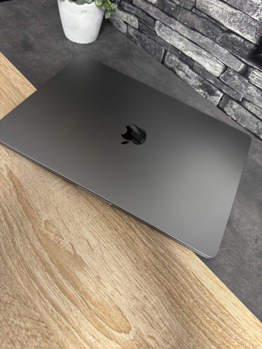 Vand laptop MacBook Air 15inch M2 256gb