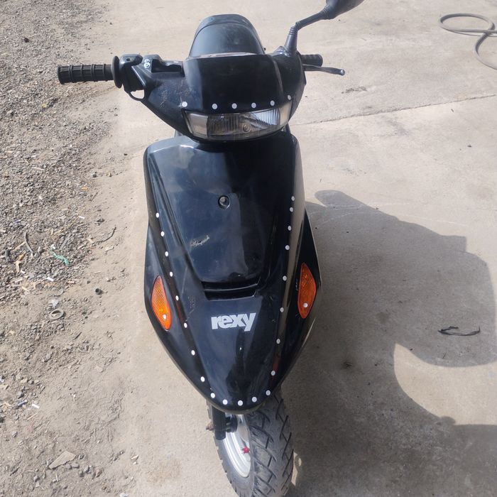 Vând scuter Resy