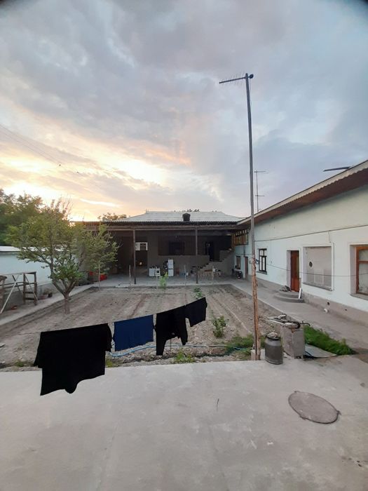 Uy Sotiladi Toshkent vloyati Yangiyol tumanida