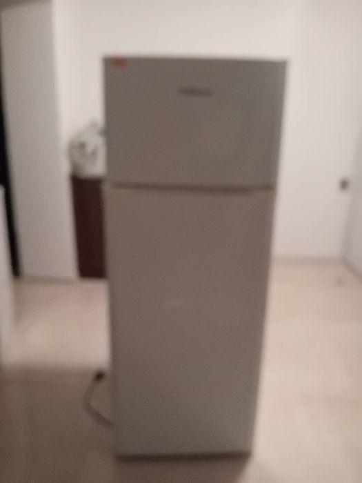 Хладилник с камера за дълбоко замръзяване