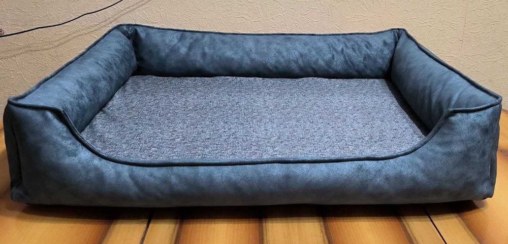 Лежанка для  собак 100 на 75 см .