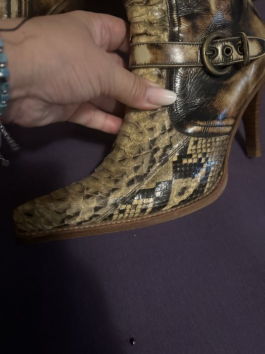 Cizme ciocate marca Sendra din piele naturala si piele de piton