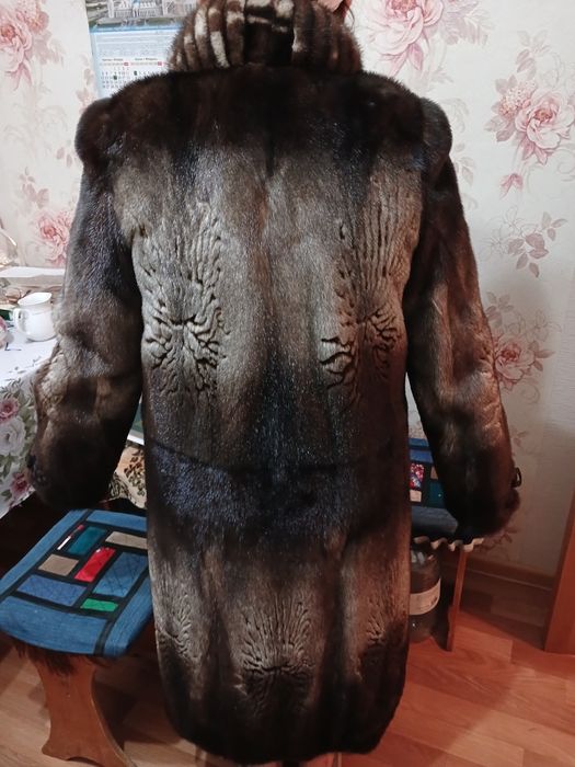 Продам норковою шубу