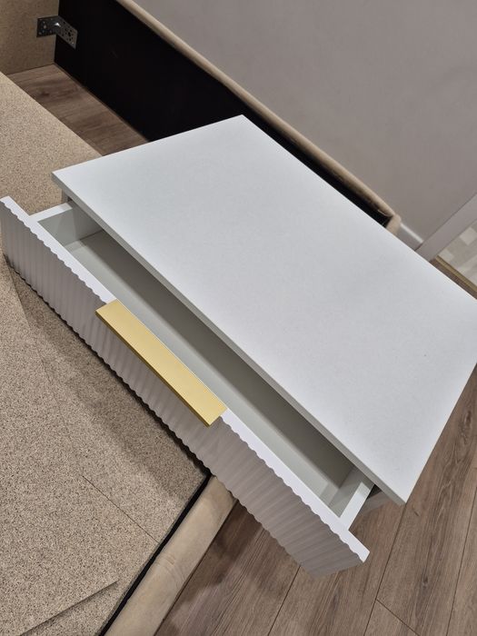 Продаю тумбочки подвесные