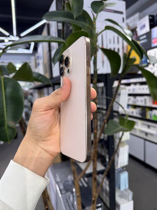 IPhone 16 Pro  Max / 256 Gb