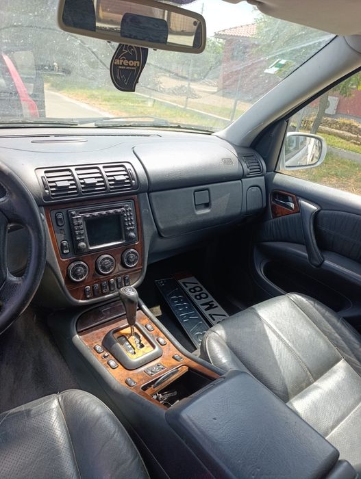 Продавам  Мерцедес  ML400 cdi  2бр.