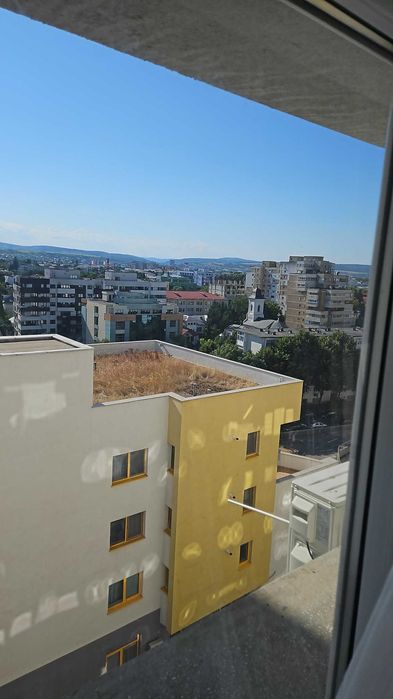 Inchiriez apartament