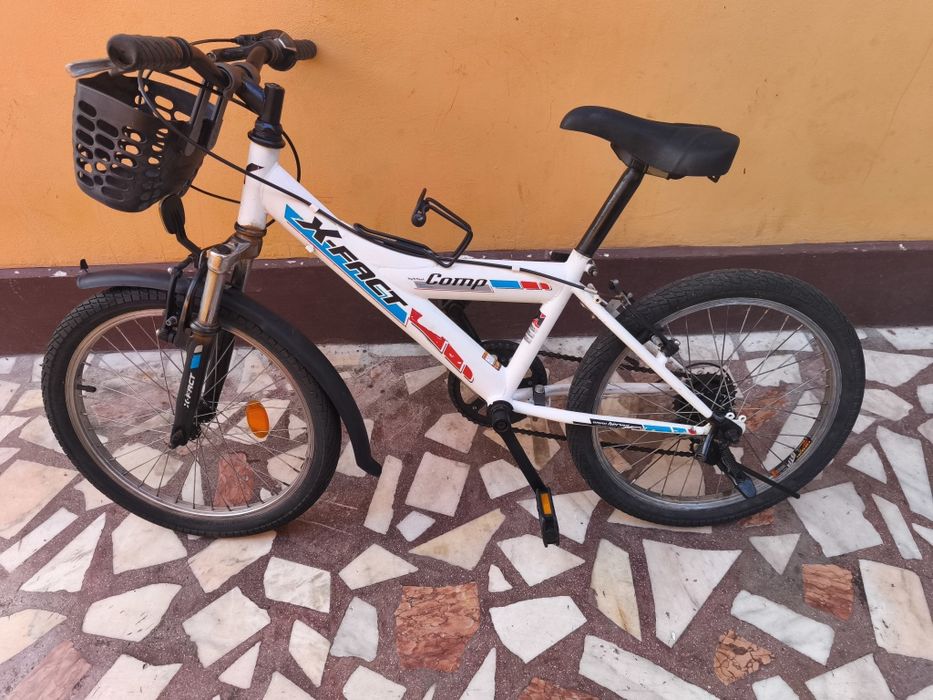 Bicicletă pentru copii