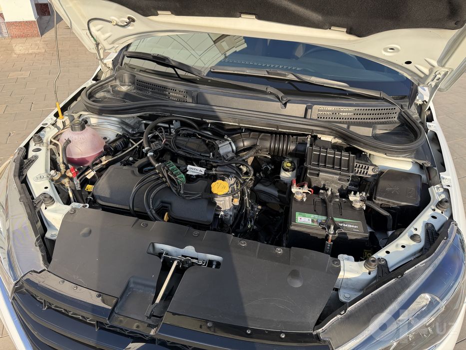 Lada Vesta 1.6 механика фул позиция