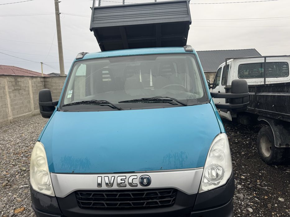 Iveco 35.15 badculabil pe 3 parti