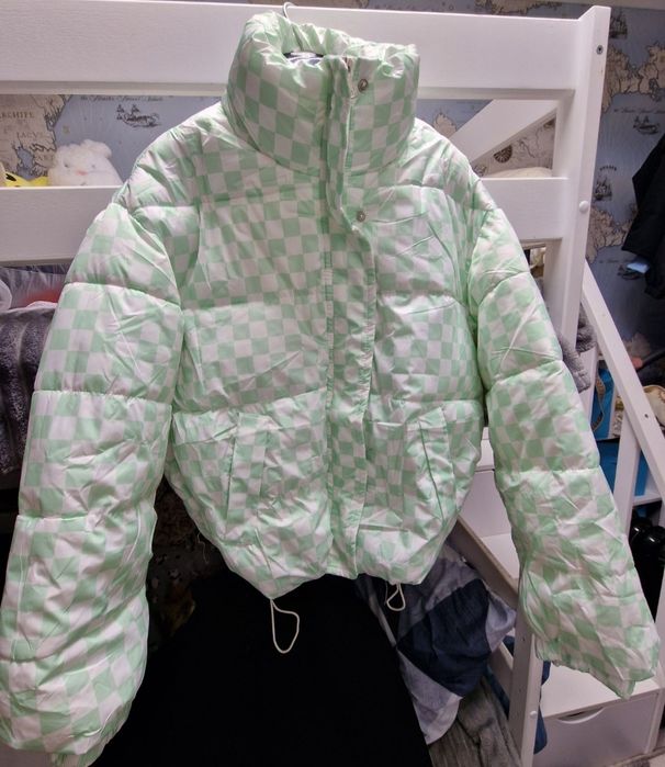 Куртки зима осень.