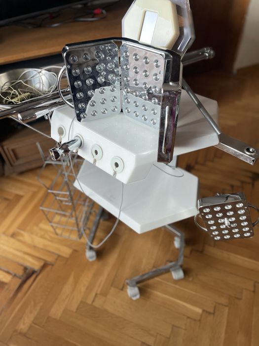 Немски козметичен апарат BDR, с LED светлина на супер цена!