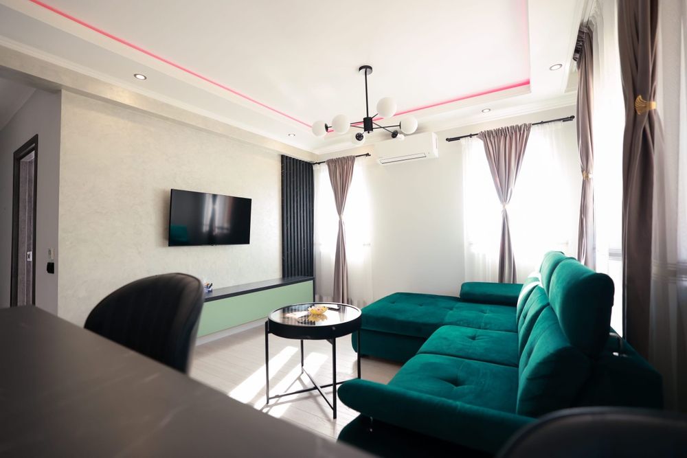 Dau in chirie apartament de lux pe termen lung