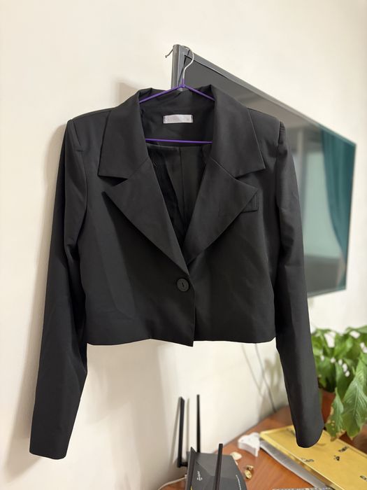 Платья, пиджаки, куртка