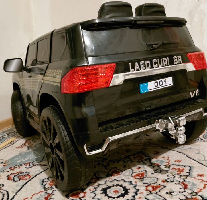 Электромобил Toyota