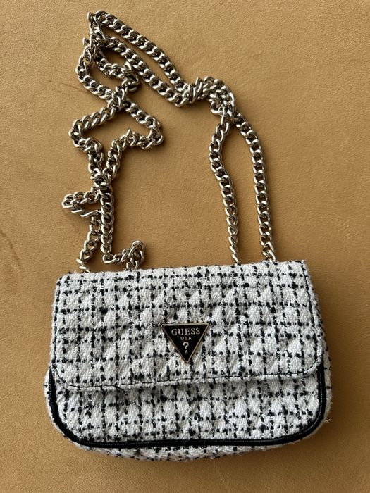 Чанта туид Guess (LiuJo, Kors, Mochino)
