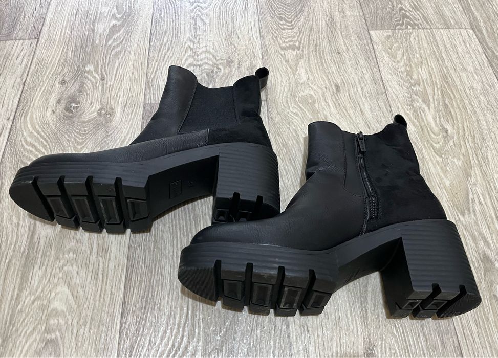 Нови дамски боти от еко кожа