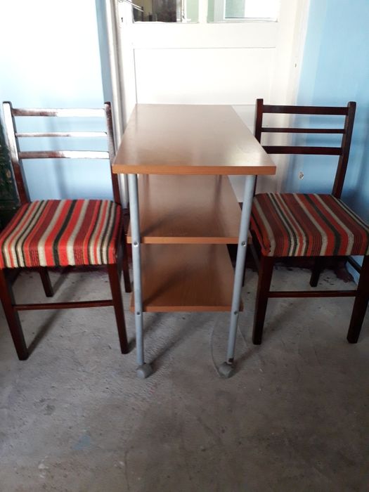 Măsuță cu scaune