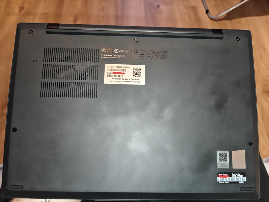 Lenovo Thinkpad T14S > Core Ultra 5 | 32 RAM | 512 SSD