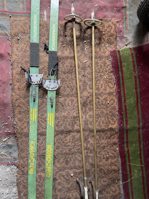 Советские лыжи «Юность»