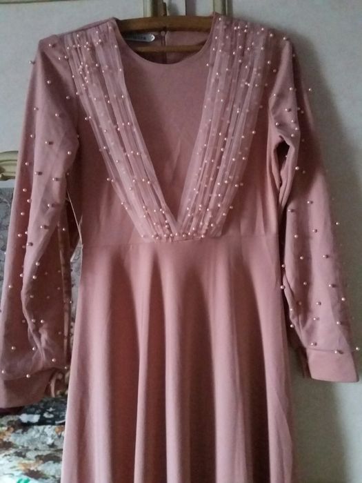 Платья.  Есть доставка