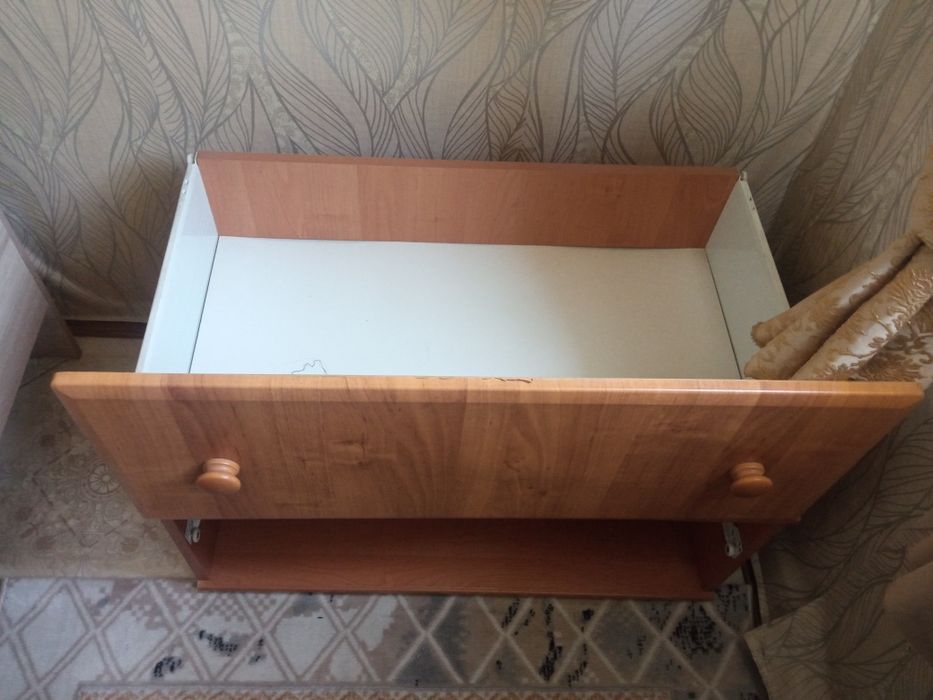 Продам тумбу длинную