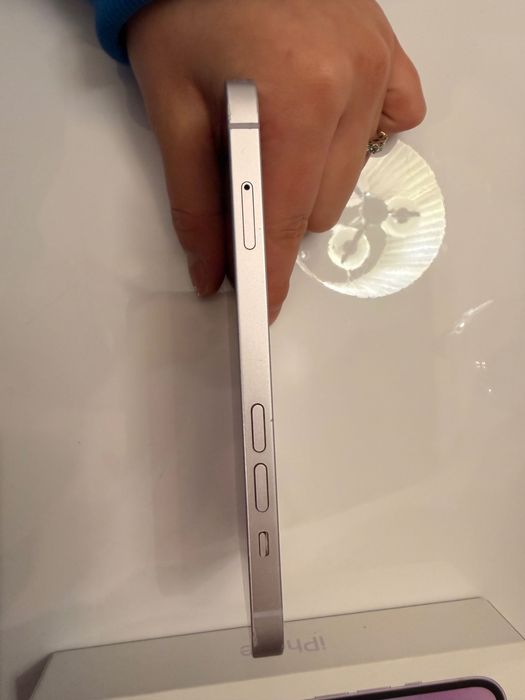 Iphone 14 128gb 78% baterie culoare mov deschis