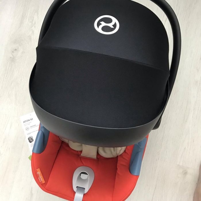 Автокресло Cybex Aton m