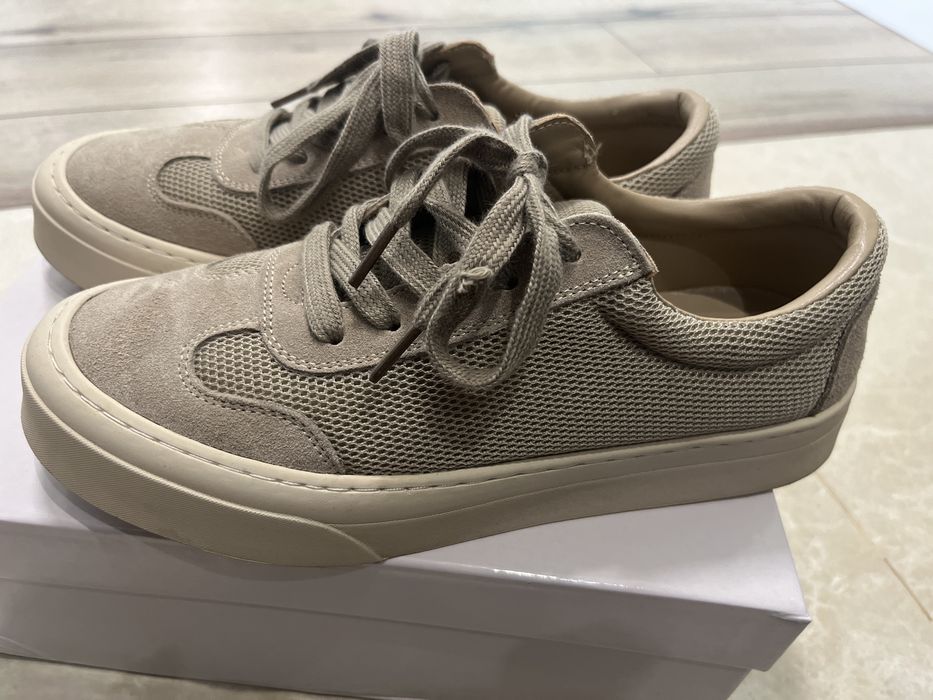 Продам кеды женские