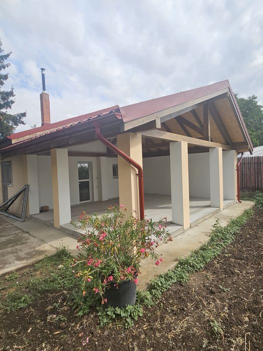 Tamplarie PVC la comanda / Rulouri la comanda