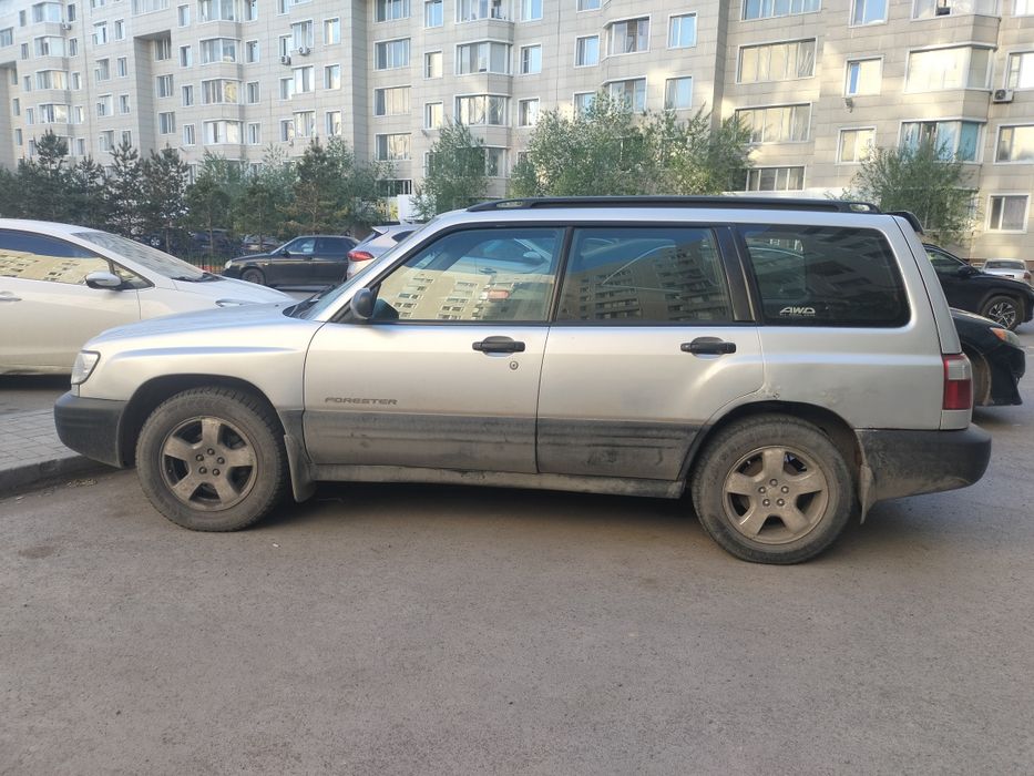 Продам автомашину кроссовер Субару форестор