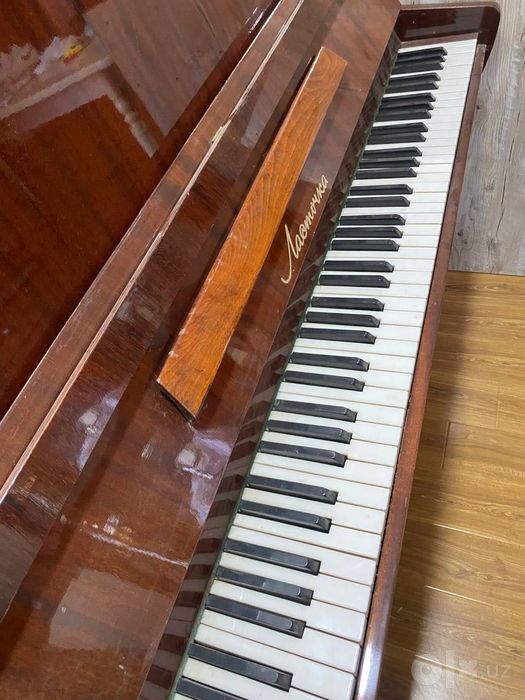 pianino sotiladi