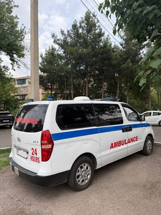 Cкорая машина Hyundai H1