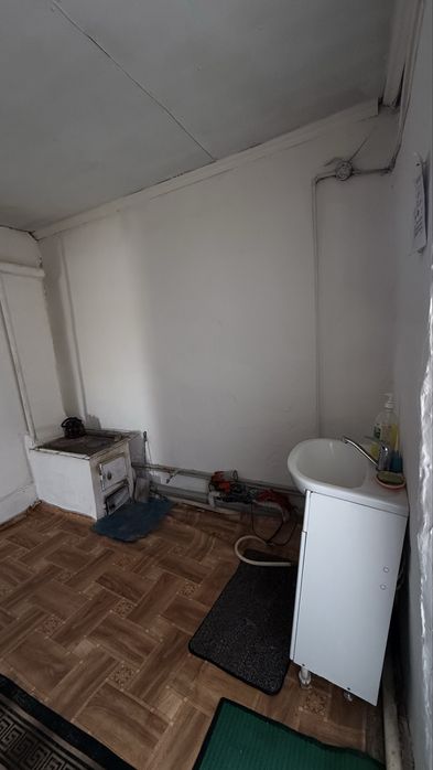 Срочна! Күршімде 4 бөлмелі үй сатылады!!!