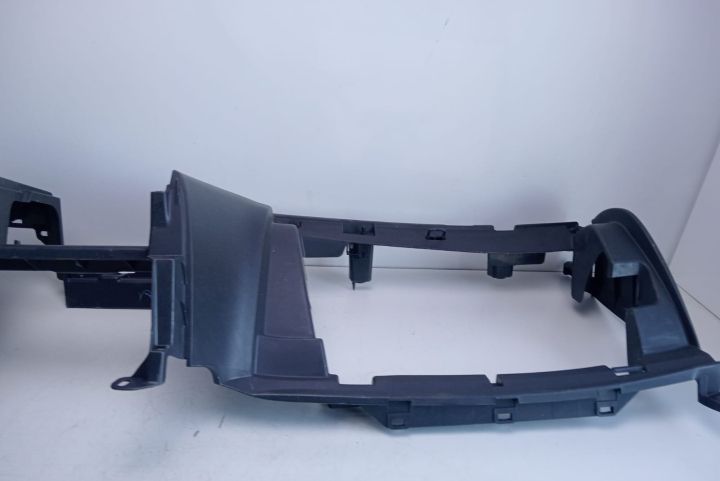 Carcasa  bord 55303-05011 Toyota Avensis a 2-a generatie T25