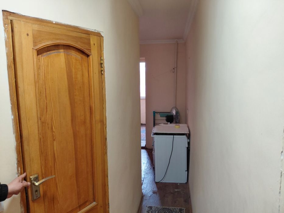 Срочна сотилади. 1/4/5. Фарход бозори . Ширин