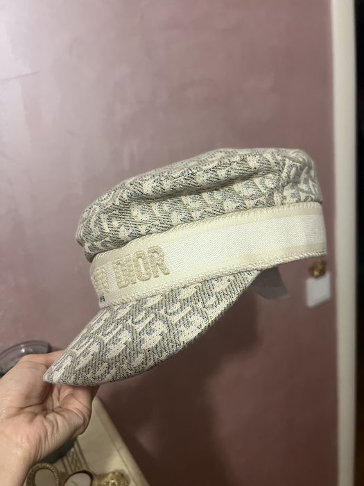 Кепка почти новая