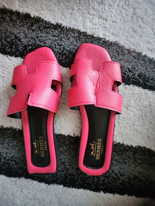 Топ Summer flip-flops