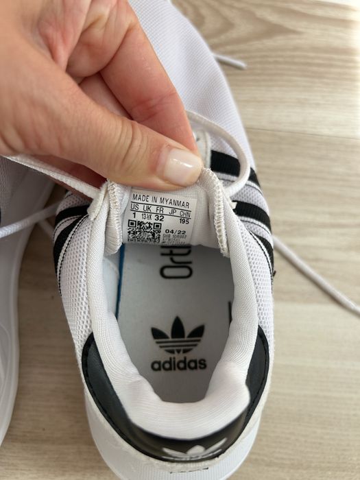 Маратонки адидас 32н.