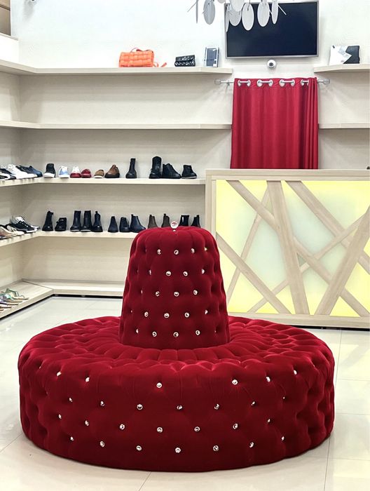 Canapea chesterfield